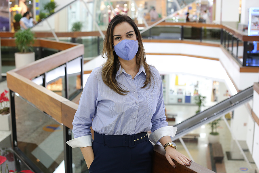 Thaís Leal Superintendente Shopping Itaigara - Revista Shopping Centers