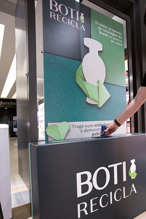 Logística reversa o Boticário Boti Recicla - Revista Shopping Centers