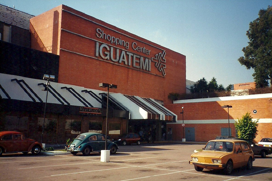Shopping Iguatemi Porto Alegre 1992 - 45 anos Abrasce  Pioneiros do setor - Revista Shopping Centers